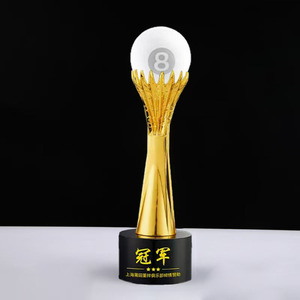 Trophée multisports doré avec balles 3D - Volleyball, Basketball, Football, Golf et Billard, base personnalisable pour les champions - Product Image 1
