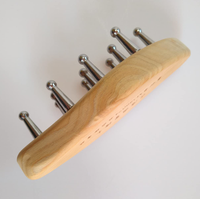 Outil de massage du cuir chevelu Guasha en bois personnalisé en gros avec peigne Gua Sha en pierre de cristal pour produit de massage de la tête