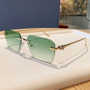 Rimless Women <b>Sunglasses</b> Rectangle <b>Gradient</b> Lenses UV400 Sun Protection Fashionable Adult Style - Product Image 3