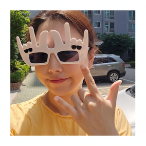 Occhiali da sole Cool Hip Hop da dito per servizi fotografici per feste e oggetti di scena per cabine fotografiche - Product Image 1