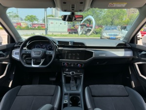 <span class=keywords><strong>Audi</strong></span> <span class=keywords><strong>Q3</strong></span> <span class=keywords><strong>35</strong></span> <span class=keywords><strong>TFSI</strong></span> Sport Trim <span class=keywords><strong>2019</strong></span> - Product Image 4