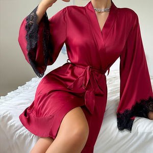 Robe de <span class=keywords><strong>nuit</strong></span> séduisante et sexy pour femmes, en soie glacée satinée, peignoir, robe de chambre à <span class=keywords><strong>manches</strong></span> <span class=keywords><strong>longues</strong></span>, bordure en dentelle, pyjama, vêtements de détente - Product Image 2