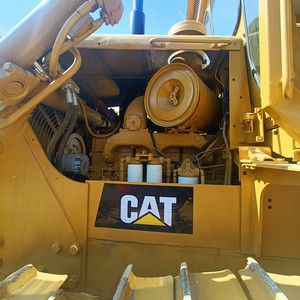 Pelleteuse d'occasion CAT D7G Bulldozer sur chenilles Cat D7G d'occasion Machines d'ingénierie et de construction d'occasion en stock Expédition rapide - Product Image 4