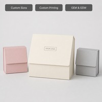 Boîte cadeau personnalisée en carton mat ivoire avec couvercle magnétique rabattable, pliable, vente en gros, directement de l'usine pour la vente au détail