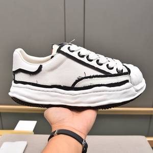 Chaussures de sport unisexes de créateur originales, style décontracté de luxe, chaussures plates en toile, chaussures de marche pour femmes de qualité supérieure - Product Image 5