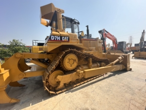 Precio de Fábrica, Bulldozer CAT Caterpillar D7H Usado, con Cabrestante, Cuchilla Hidráulica, Tractor de Orugas Caterpillar D7H de Segunda Mano - Product Image 4