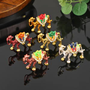 Ornement miniature de chameau en alliage de zinc incrusté de diamants, style local, fabriqué en Chine, boîte à bijoux cinq couleurs, souvenir de voyage - Product Image 3