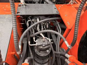 Excavatrice sur chenilles hydraulique Doosan DX300 d'occasion, 30 tonnes, pour travaux de construction lourds et terrassement, à vendre - Product Image 3