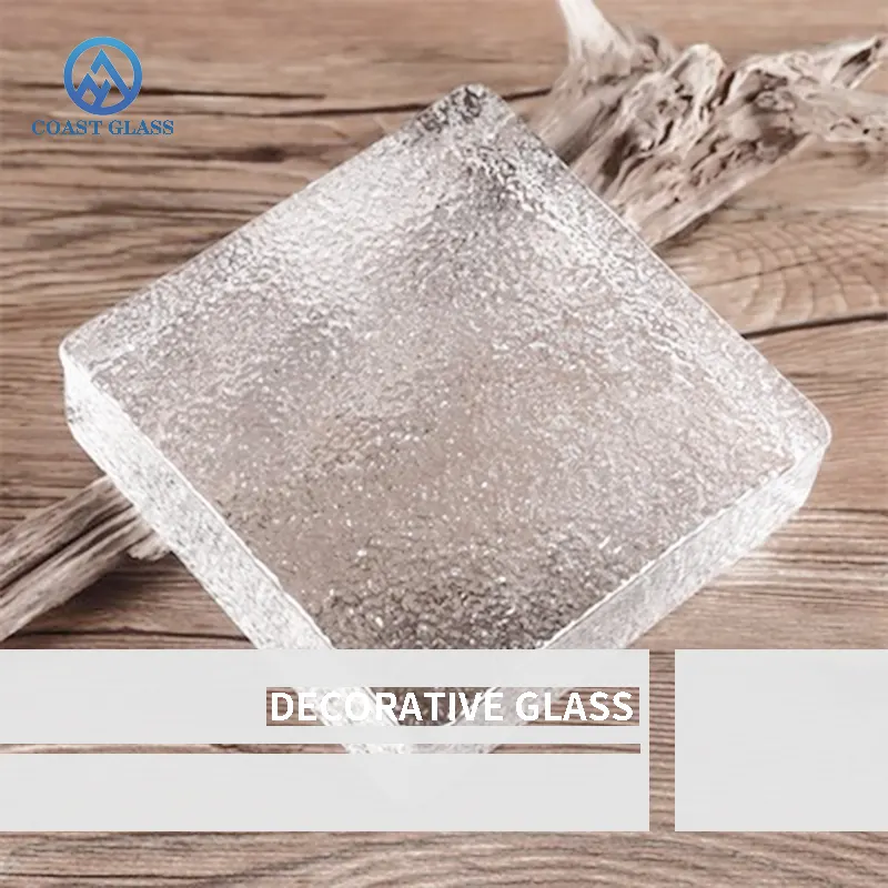 مكعبات زجاجية شفافة تزين الجو الداخلي بقوالب على شكل مكعبات الثلج
