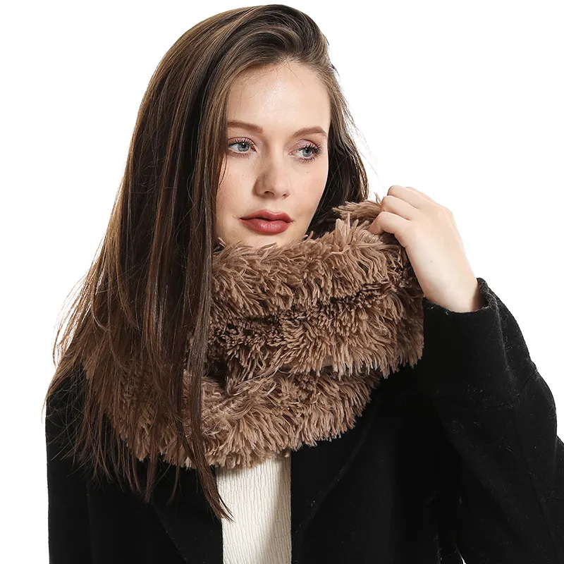 Manteau d'hiver à col en fausse fourrure extra épais pour femmes Col écharpe Longue boucle en peluche cercle Écharpe haussement d'épaules châles avec fourrure