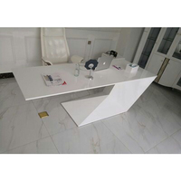 Bureau de direction moderne en acrylique, surface solide, blanc, en forme de Z, design de bureau d'ordinateur pour la maison