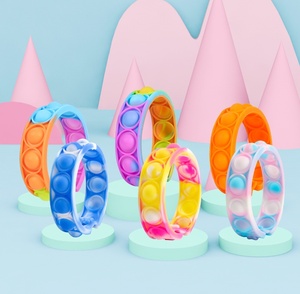 Silicone Rainbow Sensory <span class=keywords><strong>Fun</strong></span> Watch Dây Đeo Cổ Tay Để Đẩy Bong Bóng Pop Fidget Đồ Chơi Vòng Đeo Tay Căng Thẳng - Product Image 3