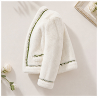 Veste en fourrure de vison naturelle pour femme, col en V, courte, verte, avec bordure perlée, luxe, véritable fourrure, vêtement d'extérieur pour l'hiver
