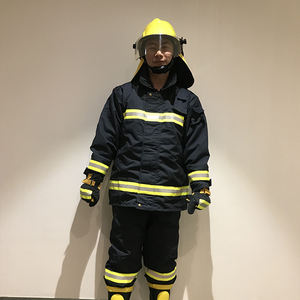 Combinaison de pompier ignifuge à quatre couches, isolante thermiquement, imperméable et confortable - Product Image 5