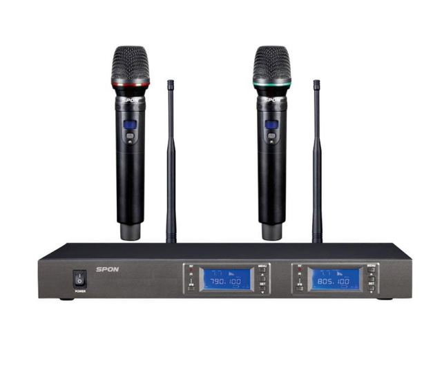 Hot Selling 2 Channel Wireless Handheld Microphone Professional Audio UHF dual channel wireless Microphone for Good Performance