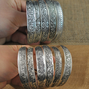 Bijoux Vintage tibétain en argent Miao, Style ethnique, <span class=keywords><strong>Bracelet</strong></span> ouvert avec fleur sculptée Antique pour femmes et hommes - Product Image 2
