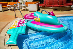 Nouveaux jouets de flotteur de fête de piscine d'été gonflables - Product Image 2