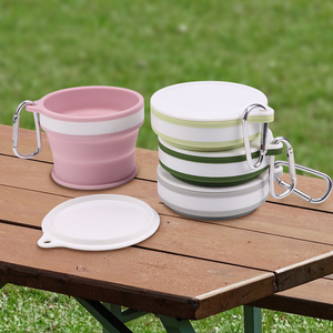 Tazza da Viaggio Pieghevole in Silicone Riutilizzabile, Senza BPA, Isolata, Antigoccia, con Moschettone per Campeggio - Product Image 1