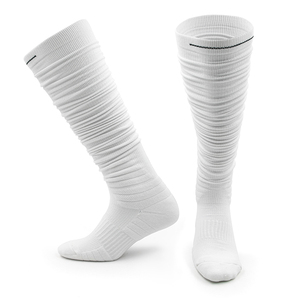Calcetines de silicona antideslizantes para hombre y niños, calcetines largos de fútbol con agarre antideslizante - Product Image 1