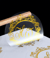 Fabrication d'étiquettes autocollantes en vinyle transparent imperméable avec estampage à chaud en or de logo personnalisé de luxe pour l'étiquetage des emballages