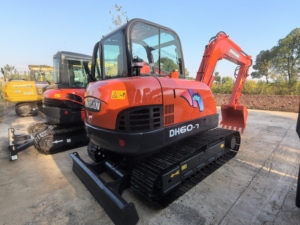 Machine de construction d'occasion, excavatrice lourde Doosan DH60 d'occasion, excavatrice de 6 tonnes, accessoire de pince pour excavatrice - Product Image 2