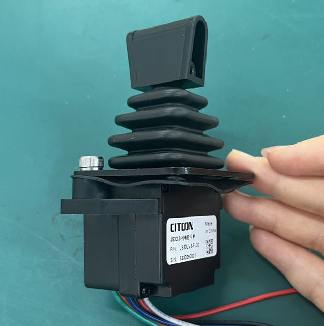 Compact Dual Axis Joystick Hall Effect Proportional Control for Construction Machinery Panels Excavator Wireless Remote