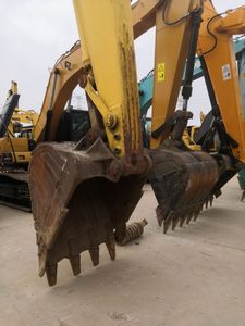 Excavadora de cadenas usada Komatsu PC220 PC210 PC200 PC240 de 20 toneladas, excavadoras de segunda mano en oferta en Shanghái - Product Image 6