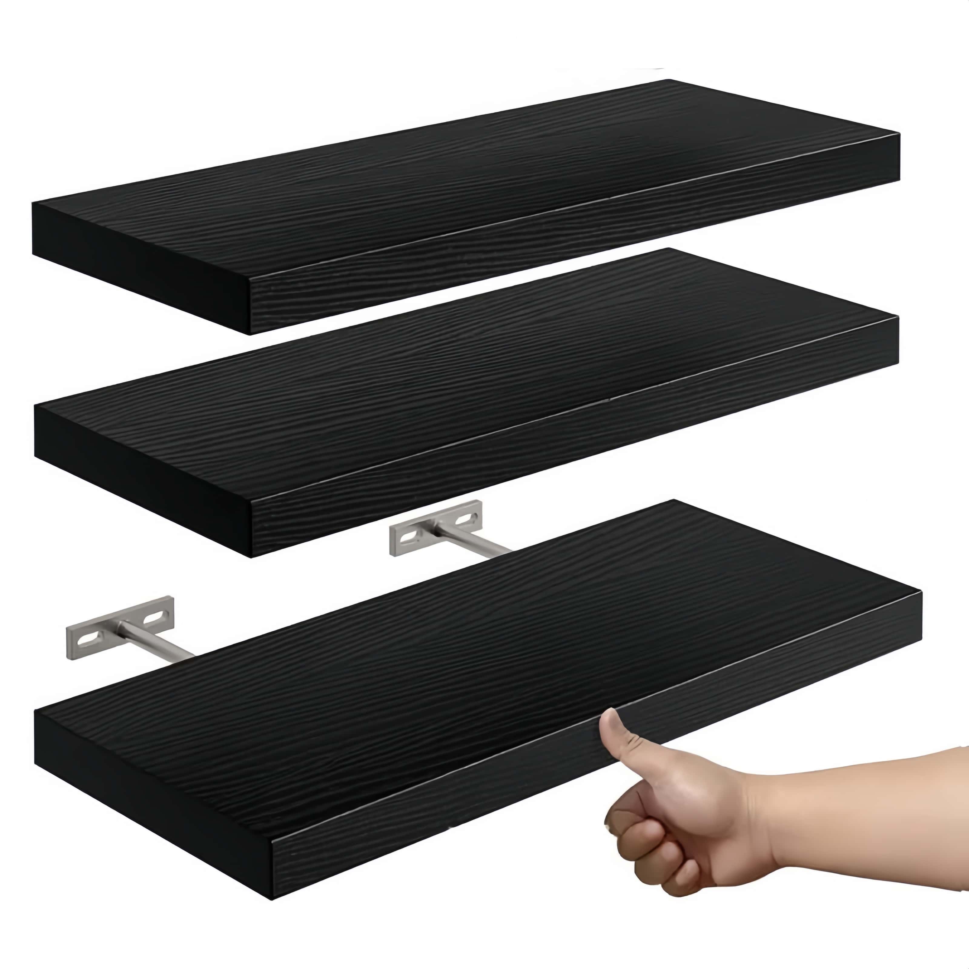 Conjunto negro de tres piezas.