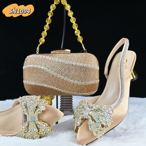 Nouvelle Mode Sac à Main pour <span class=keywords><strong>Femme</strong></span> et Ensemble Chaussures à Talons Bas Assortis pour Soirée Africaine Style Italien - Product Image 2