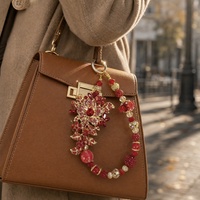 Lujoso Colgante para Teléfono con Flores Rojas y Cuentas, Llavero de Cristal con Pedrería Dorada, Colgante para Bolso, Joyería Hecha a Mano al por Mayor