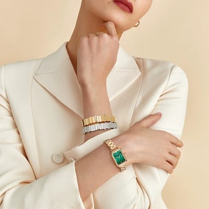 Orologi di Marca da Donna alla Moda <span class=keywords><strong>Orologio</strong></span> Quadrato al Quarzo da Donna Set con Bracciale <span class=keywords><strong>Quadrante</strong></span> <span class=keywords><strong>Verde</strong></span> o Blu Semplice Oro Rosa Inossidabile <span class=keywords><strong>Orologio</strong></span> di Lusso - Product Image 6