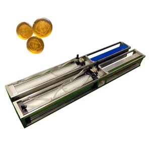 Mini imprimante à savon pneumatique Machine de fabrication de savon pour petite machine d'estampage de logo de savon - Product Image 4