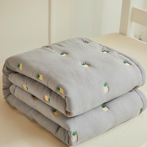 Modern Wholesale Home <strong>Bed</strong> Sheets Thickened Warm <strong>Quilts</strong> <strong>for</strong> Spring Fall 100% Cotton Mattress Cover Solid Pattern Knitted - Product Image 3
