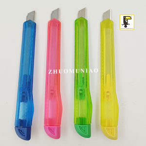 <span class=keywords><strong>Petit</strong></span> 9Mm Transparent En Plastique Art Artisanat Passe-Temps Bureau Papier Peint Cutter <span class=keywords><strong>Couteau</strong></span> Utilitaire pour Papier Échantillon Gratuit - Product Image 3