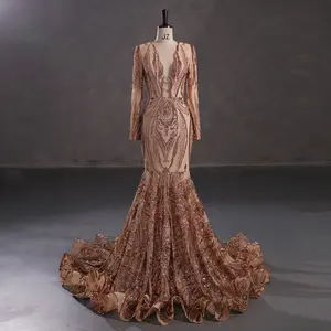 Женское вечернее платье с блестками