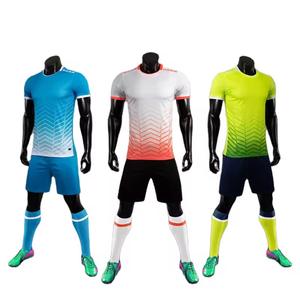 Maatwerk Slim Fit Voetbalshirts Groothandel Sublimatie Full Set Digitaal Printen Voetbal Jersey Kits Dragen Uniformen - Product Image 3