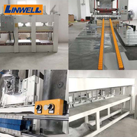 Machine à nid d'abeilles en aluminium avec PLC et moteur pour la conception de panneaux de refroidissement à ailettes et de placards muraux extérieurs