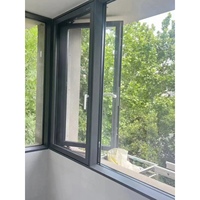 Fenêtres à triple vitrage insonorisées en alliage d'aluminium, design classique, verticales, résistantes au froid, pour cuisine et salle de bain