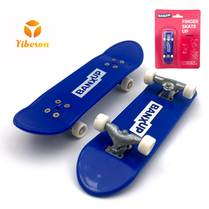 Monopatín de mesa de color personalizado al por mayor patineta Tech Deck juguete aleación dedo patinetas a la venta - Product Image 1