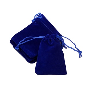 Bolsas de Terciopelo Elástico para Regalos, Joyería, Cosméticos, con Cordón, Personalizables - Product Image 5
