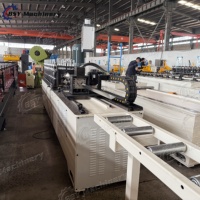 Máquina automática de alta precisión para la fabricación de perfiles en L y ángulos de acero para tabiques y techos de paneles de yeso de 0.4-1.2mm para construcción interior