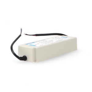 Alimentatore 100W 12VDC IP66 per strisce LED, ideale per illuminazione esterna e progetti di decorazione. - Product Image 1