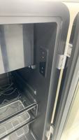 Congélateur vertical mini 112L à double température, porte vitrée, dégivrage automatique, contrôle LED, refroidissement direct/statique, 3 étagères