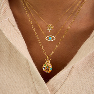 Collier pendentif coccinelle plaqué or avec zircon multicolore, design insecte, pour usage quotidien, chaîne de clavicule, bijoux - Product Image 2