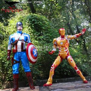 Statue réaliste en fibre de verre Spider Man Iron Man Sculpture de personnage animé personnaliser la décoration - Product Image 1