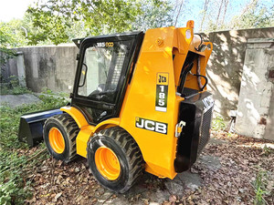 Chargeuse compacte antidérapante d'occasion JCB 185 à vendre - Product Image 2