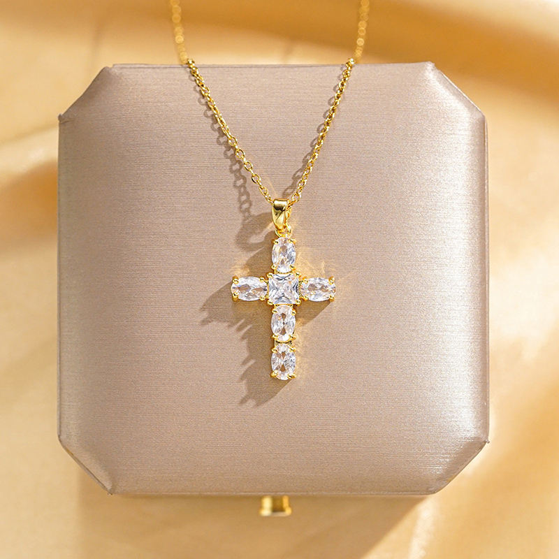 ทองและหินสีขาว