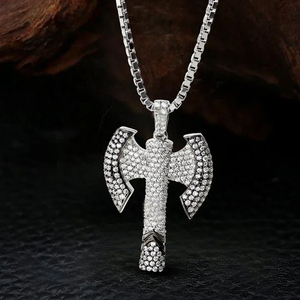 Pendentif en moissanite artisanal avec un éclat brillant, design élégant et minimaliste, parfait pour le bureau ou les événements du soir - Product Image 5