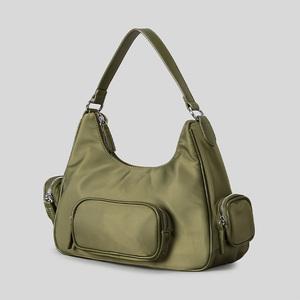 Sac Hobo <span class=keywords><strong>Chic</strong></span> Polyvalent pour Femme avec Logo Personnalisé, en Tissu Oxford de Haute Qualité, Multi-Poches, Style Biker Punk, Porté Épaule ou Croisé - Product Image 3