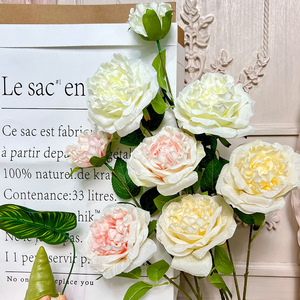 Bouquet de roses lychee à trois têtes avec feuilles, arrangement de fleurs en soie pour mariage et décoration intérieure - Product Image 5